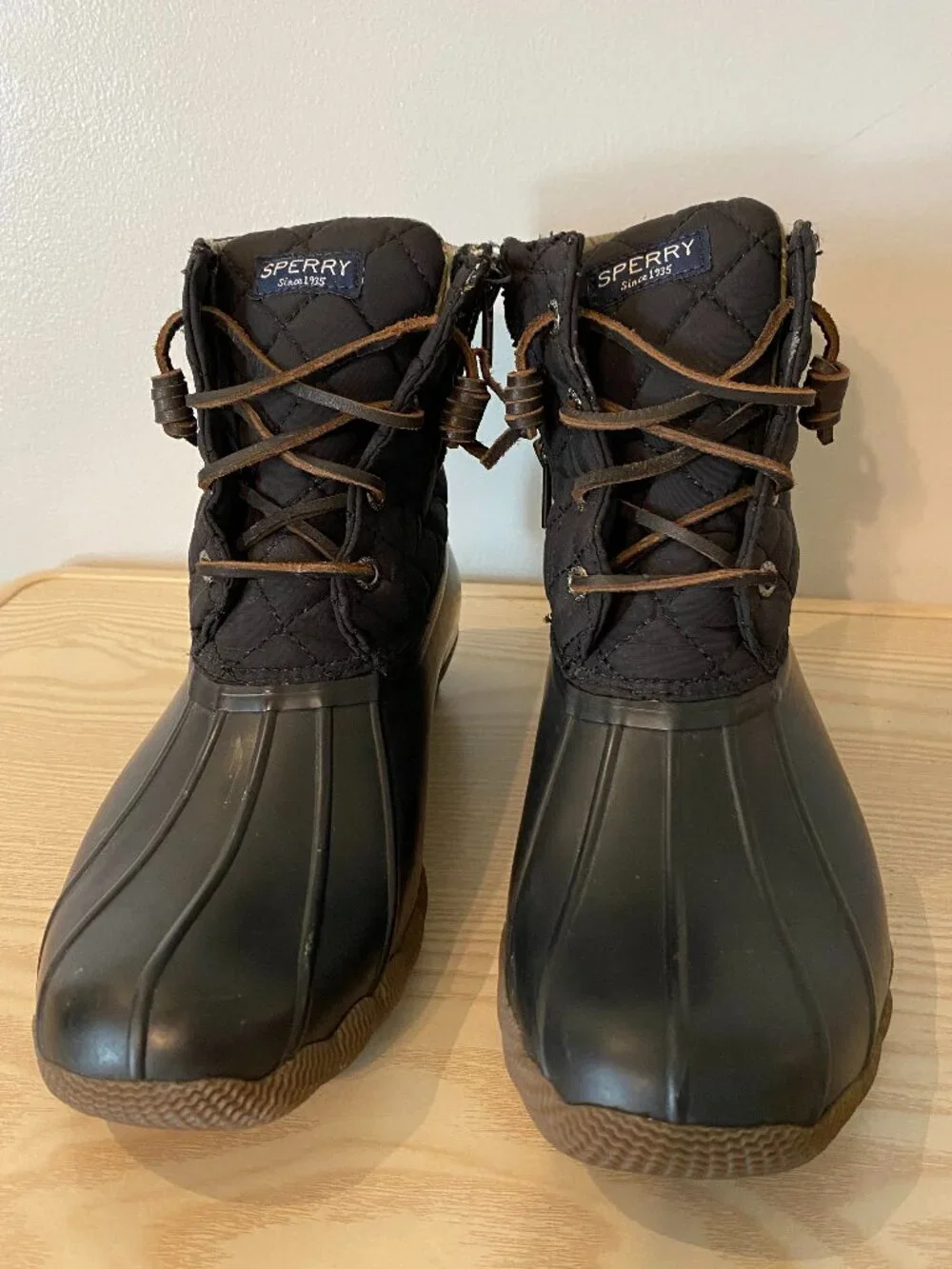 Sperry Saltwater Quilted Duck Boots Waterproof Black Women's 7.5 STS94063
